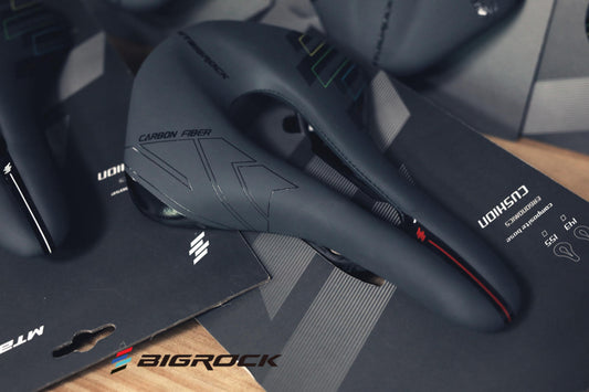 Sella in carbonio versione race comfort - Bigrock